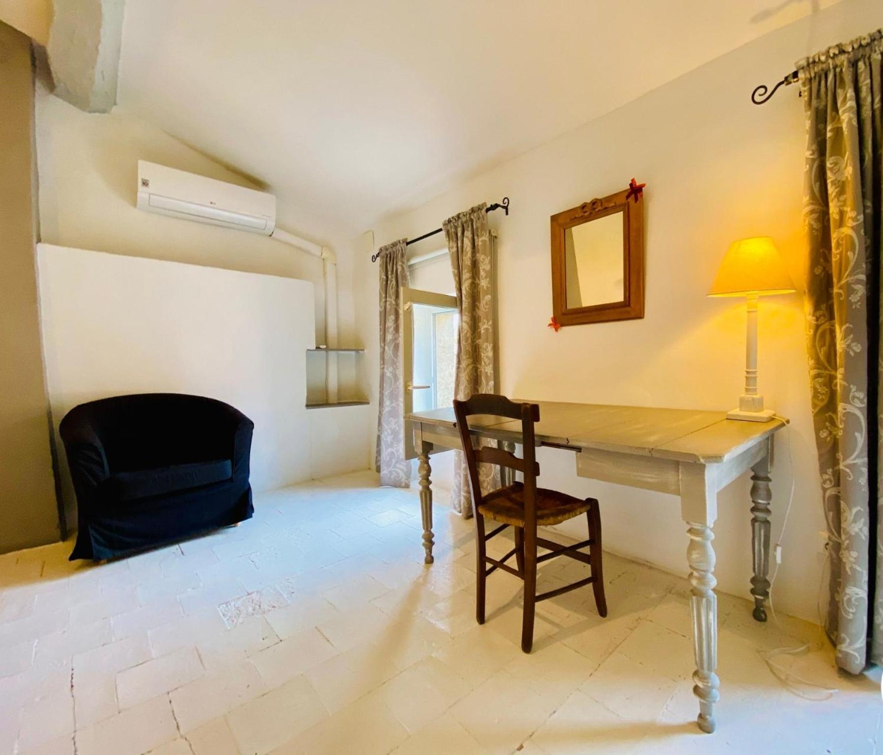 Les Chambres De La Villa Eugenie เลซิยอง คอร์เบรียส์ ภายนอก รูปภาพ